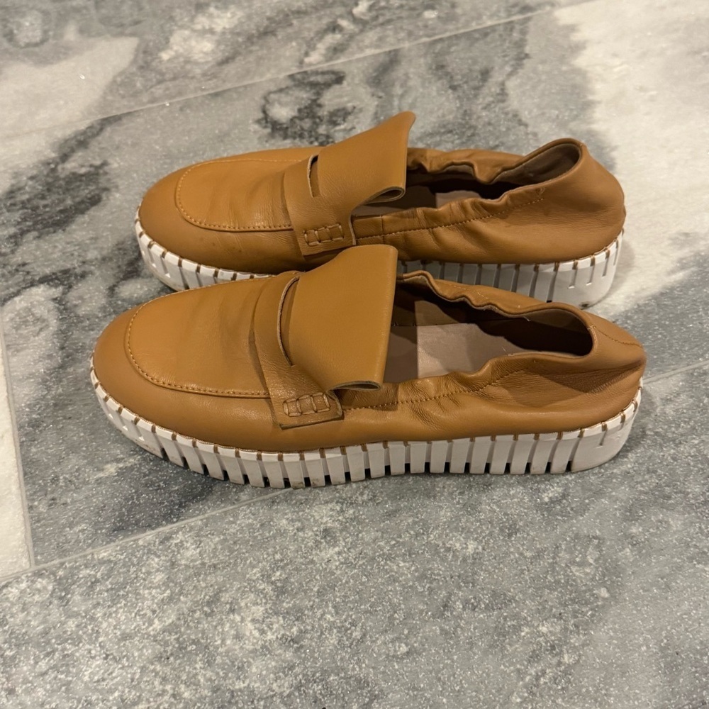 Silent D Bravo Sneakers in Tan Brown Size EU 39 US 8 / 8.5 EUC